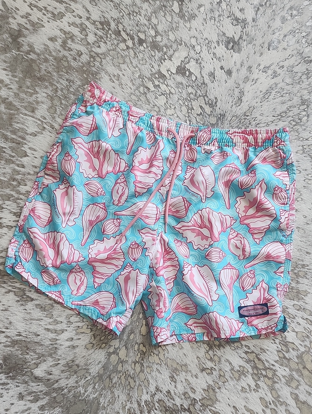 Vineyard Vines Seashell Print Swim Trunks SzM